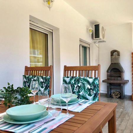 Relax Apartment Peraía エクステリア 写真