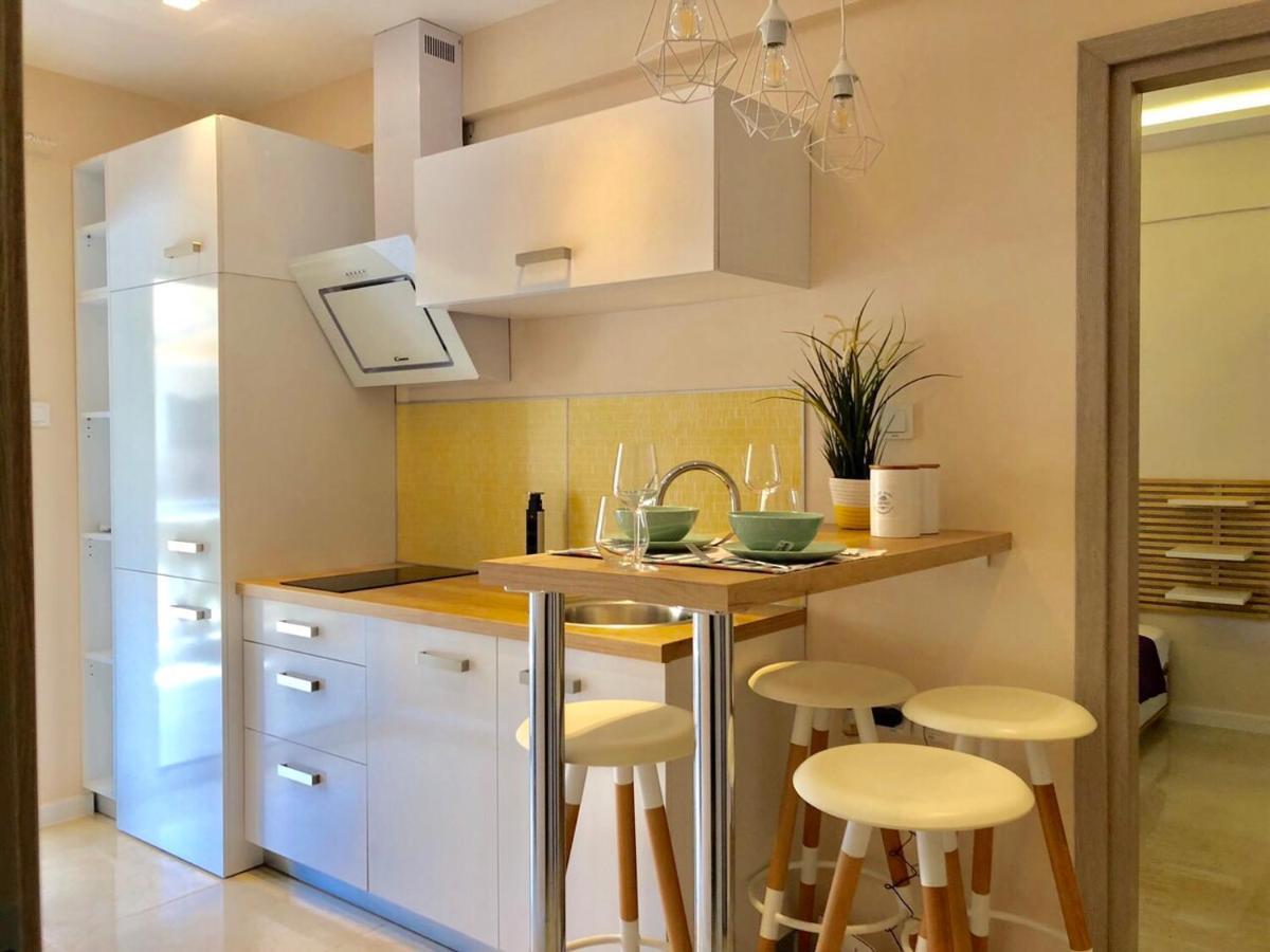 Relax Apartment Peraía エクステリア 写真